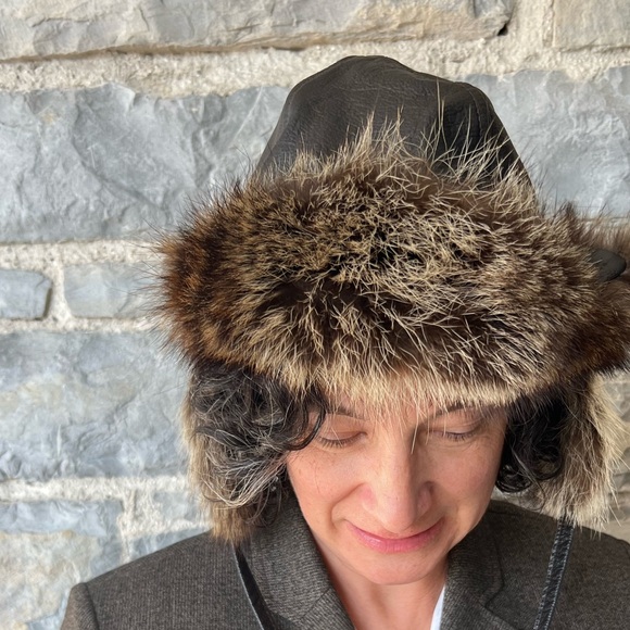 Kazak Accessories - Kazak Recycled Leather & Fur Hat NWOT